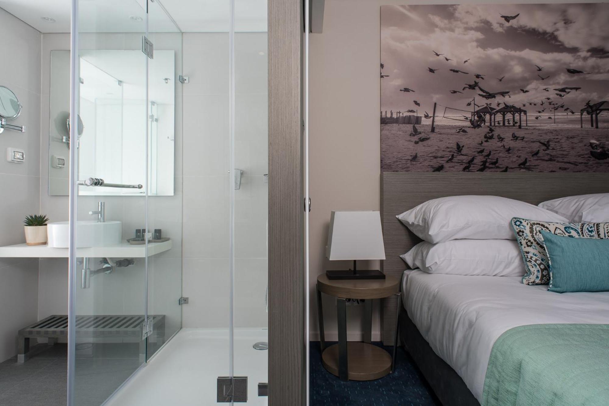 Tal By The Beach - An Atlas Boutique Hotel Tel Aviv Dış mekan fotoğraf